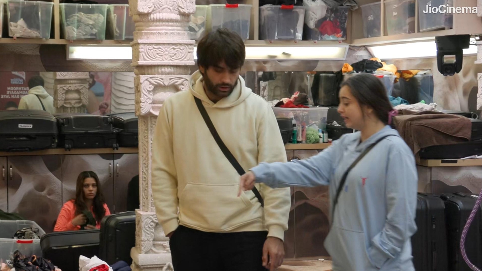 Bigg Boss 18’s Vivian Dsena, Chahat Pandey fight over her unwashed clothes: Basic sense hai jeene ka? | Web Series