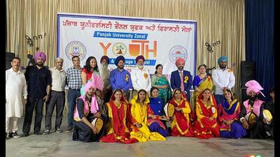 Students of Government College of Education, Sector 20, along with faculty after winning prizes in various categories during the PU Zonal Youth Festival in Ludhiana. (HT Photo)