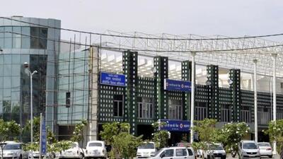 The upcoming scheme offers 821 plots sized 120 square metres (sqm), 162 sqm, 200 sqm, and, for the first time 250 sqm as well. Sector 24A will offer 344 plots, and Sectors 18’s blocks 9A and 9B will have 477 plots. (Sunil Ghosh/HT Photo) The upcoming scheme offers 821 plots sized 120 square metres (sqm), 162 sqm, 200 sqm, and, for the first time 250 sqm as well. Sector 24A will offer 344 plots, and Sectors 18’s blocks 9A and 9B will have 477 plots. (Sunil Ghosh/HT Photo)