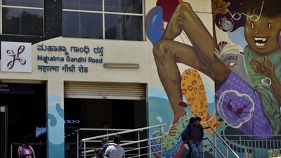 BMRCL is leasing out vacant spaces for various retail options, including food and beverage kiosks, convenience stores, and personal care shops. (Arijit Sen/HT File Photo) BMRCL is leasing out vacant spaces for various retail options, including food and beverage kiosks, convenience stores, and personal care shops. (Arijit Sen/HT File Photo)