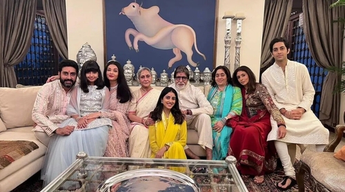 Amitabh Bachchan and Jaya Bachchan have hosted Diwali parties in 2019 and 2022.