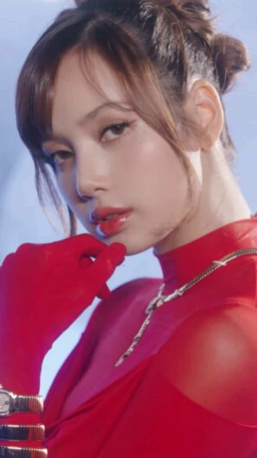 lisa blackpink red dress Blackpink's Lisa Is A Statuesque Beauty In Sheer Red Gown At BVLGARI Event