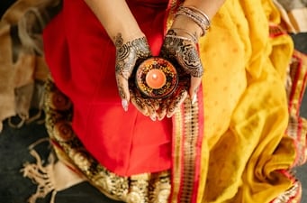 Diwali 2024: Celebrate Diwali with friends and family by hosting a Diwali party. (Pexels) Diwali 2024: Celebrate Diwali with friends and family by hosting a Diwali party. (Pexels)