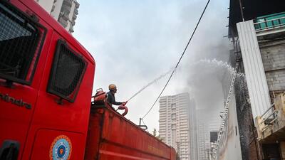 Firefighters doused the fire at Lotus Grandeur Banquet Hall in Sector 74 after three hours of continuous effort. (Sunil Ghosh/HT Photo) Firefighters doused the fire at Lotus Grandeur Banquet Hall in Sector 74 after three hours of continuous effort. (Sunil Ghosh/HT Photo)