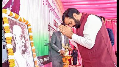 Haryana chief minister Nayab Singh Saini pays tribute to Sardar Vallabhbhai Patel in Chandigarh on Wednesday. (ANI) Haryana chief minister Nayab Singh Saini pays tribute to Sardar Vallabhbhai Patel in Chandigarh on Wednesday. (ANI)