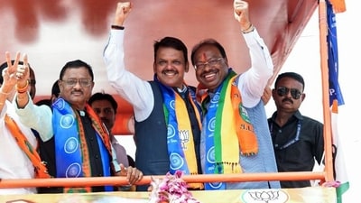 Maharashtra deputy chief minister Devendra Fadnavis with state party chief and candidate from Kamthi Assembly constituency, Chandrashekhar Bawankule during his nomination rally for the Maharashtra Assembly elections, in Nagpur on Tuesday. (ANI) Maharashtra deputy chief minister Devendra Fadnavis with state party chief and candidate from Kamthi Assembly constituency, Chandrashekhar Bawankule during his nomination rally for the Maharashtra Assembly elections, in Nagpur on Tuesday. (ANI)