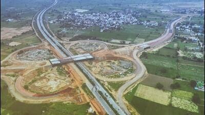 The American firm wants at least 1,000 acres with mixed land use for development with multiple usage components, including economic activity ventures, commercial towers and institutions of international repute, said Yeida officials. (HT Archive)
