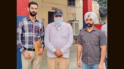 The accused sub-inspector in VB in Ludhiana on Wednesday. (HT Photo)