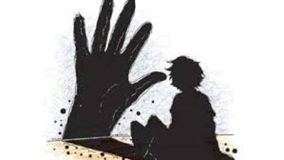 The girl reported the incident to the math teacher and her parents, who lodged a complaint with the police. (HT File)