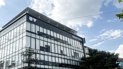 Bengaluru's dominance is particularly evident in the small-sized segment (under 40,000 sq ft), where it led the market with 150 deals. (Urban Vault) Bengaluru's dominance is particularly evident in the small-sized segment (under 40,000 sq ft), where it led the market with 150 deals. (Urban Vault)