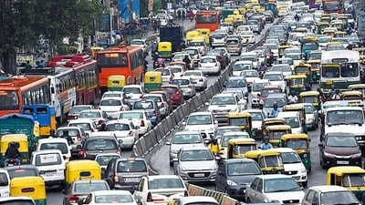 Delhi traffic police launched a special drive resulting in the issuance of 47,363 challans for pollution under control (PUC) violations. (Vipin Kumar/Hindustan Times) Delhi traffic police launched a special drive resulting in the issuance of 47,363 challans for pollution under control (PUC) violations. (Vipin Kumar/Hindustan Times)