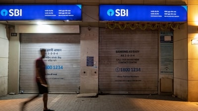 Under the February 15 judgment of the top court, SBI was supposed to submit details of EBs to ECI by March 6 (Satish Bate/HT Photo) Under the February 15 judgment of the top court, SBI was supposed to submit details of EBs to ECI by March 6 (Satish Bate/HT Photo)