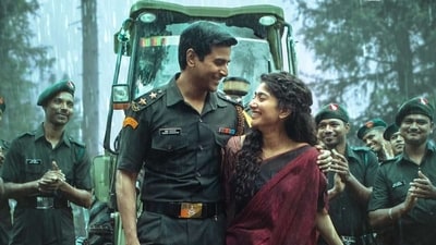 Amaran review: Sivakarthikeyan and Sai Pallavi bring to life Major Mukund Varadarajan's story Amaran review: Sivakarthikeyan and Sai Pallavi bring to life Major Mukund Varadarajan's story