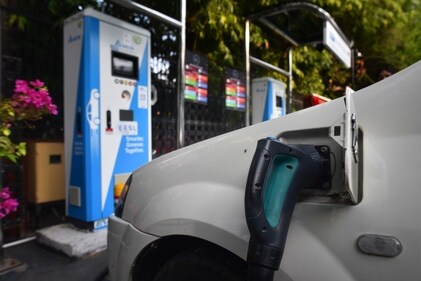 A view of a public electric vehicle (EV) charging plaza during its inauguration at Chemsford Club parking, (HT ) A view of a public electric vehicle (EV) charging plaza during its inauguration at Chemsford Club parking, (HT )