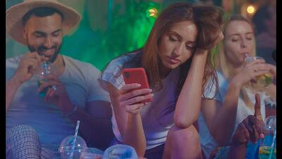 If you need to escape a boring person at a party, ask a friend to make a fake emergency call. (SHUTTERSTOCK) If you need to escape a boring person at a party, ask a friend to make a fake emergency call. (SHUTTERSTOCK)