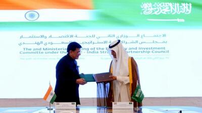 Union commerce minister Piyush Goyal with Saudi Arabia’s minister of energy Prince Abdulaziz bin Salman Al Saud earlier this week. (PTI Photo) Union commerce minister Piyush Goyal with Saudi Arabia’s minister of energy Prince Abdulaziz bin Salman Al Saud earlier this week. (PTI Photo)