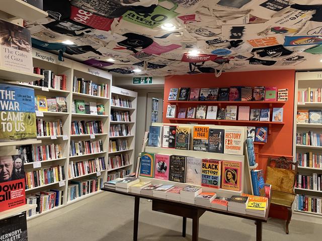 Inside the bookstore (Teja Lele) Inside the bookstore (Teja Lele)