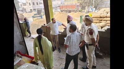 Inspections are being conducted to ensure sufficient supply of fertilisers and to prevent exploitation of farmers. (Hindustan Times) Inspections are being conducted to ensure sufficient supply of fertilisers and to prevent exploitation of farmers. (Hindustan Times)