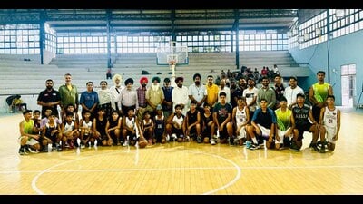 Players during the Punjab Sub-junior Championship in Ludhiana on Saturday. (Hindustan Times)