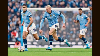 Rodri (left) in action during a Premier League match between Manchester City and Arsenal in September. (Getty Images) Rodri (left) in action during a Premier League match between Manchester City and Arsenal in September. (Getty Images)
