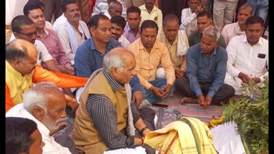 Uttar Pradesh animal husbandry minister Dharmpal Singh led the ceremonies at a prominent gaushala in Bareilly district. (Sourced) Uttar Pradesh animal husbandry minister Dharmpal Singh led the ceremonies at a prominent gaushala in Bareilly district. (Sourced)