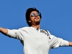 Shah Rukh Khan's team commended Mumbai Police amid heightened security outside Mannat.