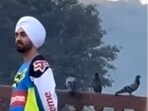Diljit Dosanjh spotted feeding pigeons in Jaipur ahead of concert Diljit Dosanjh spotted feeding pigeons in Jaipur ahead of concert