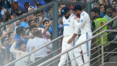 India's Virat Kohli (R) and captain Rohit Sharma. (Photo by INDRANIL MUKHERJEE / AFP) / (AFP) India's Virat Kohli (R) and captain Rohit Sharma. (Photo by INDRANIL MUKHERJEE / AFP) / (AFP)