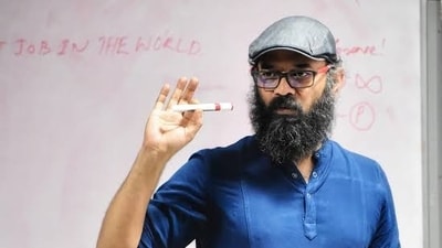 Guruprasad, 52, known for his acclaimed works like Mata, Eddelu Manjunatha, and Director’s Special, was reportedly found dead in his apartment. (X) Guruprasad, 52, known for his acclaimed works like Mata, Eddelu Manjunatha, and Director’s Special, was reportedly found dead in his apartment. (X)
