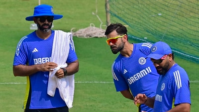 India's Virat Kohli, Rohit Sharma and Abhishek Nayar, during practice session.   (Photo by Anshuman Poyrekar/ Hindustan Times) (Hindustan Times)
