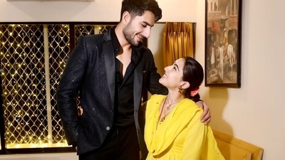 Sara Ali Khan poses with Ibrahim for their Diwali photoshoot. Sara Ali Khan poses with Ibrahim for their Diwali photoshoot.