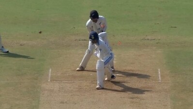 Shubman Gill was castled without offering a shot (X) Shubman Gill was castled without offering a shot (X)