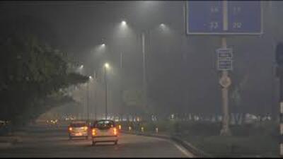 At 8pm, Sector 53 recorded the worst AQI at 268, followed by Sector 25 at 250 and Sector 22 at 243. (HT FIle Photo)