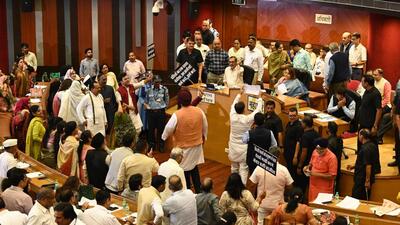 BJP councillors protest demanding the election of a Dalit mayor during an MCD house meeting at the Civic Centre in New Delhi on October 28. (Arvind Yadav/HT Photo) BJP councillors protest demanding the election of a Dalit mayor during an MCD house meeting at the Civic Centre in New Delhi on October 28. (Arvind Yadav/HT Photo)