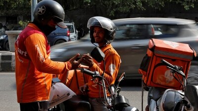 Swiggy has been fined ₹35,000 for artificially increasing delivery distance (File photo) Swiggy has been fined ₹35,000 for artificially increasing delivery distance (File photo)