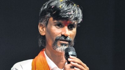 Manoj Jarange-Patil reversed his decision to field candidates in the Maharashtra Assembly election merely hours after announcing plans to contest 10 to 15 seats. (HT FILE) Manoj Jarange-Patil reversed his decision to field candidates in the Maharashtra Assembly election merely hours after announcing plans to contest 10 to 15 seats. (HT FILE)