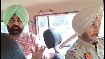 SI Gurmeet Singh has been named in the FIR registered under sections 127-2 (wrongful confinement) and 61-2 (criminal conspiracy) of the Bharatiya Nyaya Sanhita, and 59 (2) of the Narcotic Drugs and Psychotropic Substances (NDPS) Act. (Video grab)