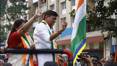 Several candidates have either withdrawn or maintained their independent bids, creating a complicated situation in western Maharashtra for the upcoming polls on November 20. (HT) Several candidates have either withdrawn or maintained their independent bids, creating a complicated situation in western Maharashtra for the upcoming polls on November 20. (HT)