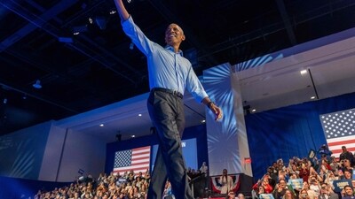MILWAUKEE, WISCONSIN - NOVEMBER 03: Former U.S. President Barack Obama campaigns in support of Democratic Presidential nominee, Vice President Kamala Harris, at the Baird Center on November 03, 2024 in Milwaukee, Wisconsin. Harris and her Republican opponent, Donald Trump, are campaigning in key battleground states ahead of Election Day on November 5th. Spencer Platt/Getty Images/AFP (Photo by SPENCER PLATT / GETTY IMAGES NORTH AMERICA / Getty Images via AFP) (Getty Images via AFP) MILWAUKEE, WISCONSIN - NOVEMBER 03: Former U.S. President Barack Obama campaigns in support of Democratic Presidential nominee, Vice President Kamala Harris, at the Baird Center on November 03, 2024 in Milwaukee, Wisconsin. Harris and her Republican opponent, Donald Trump, are campaigning in key battleground states ahead of Election Day on November 5th. Spencer Platt/Getty Images/AFP (Photo by SPENCER PLATT / GETTY IMAGES NORTH AMERICA / Getty Images via AFP) (Getty Images via AFP)