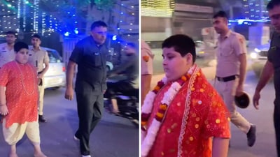 A video showing Abhinav Arora surrounded by police officers has gone viral on social media. (X/@khurpenchh) A video showing Abhinav Arora surrounded by police officers has gone viral on social media. (X/@khurpenchh)