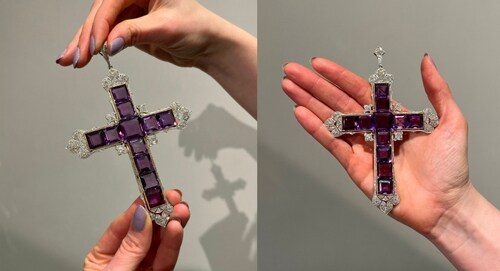 The Amethyst Attallah Cross pendant, up close (Photos: X) The Amethyst Attallah Cross pendant, up close (Photos: X)
