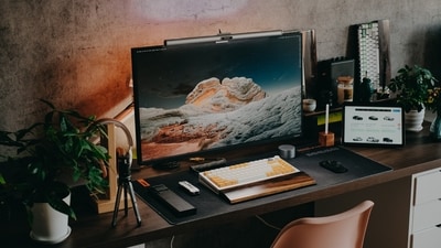 Best 4K monitors offer larger screen sizes and high resolution for a comfortable, enjoyable viewing experience. (Unsplash) Best 4K monitors offer larger screen sizes and high resolution for a comfortable, enjoyable viewing experience. (Unsplash)