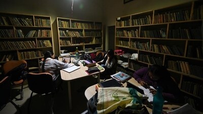 Candidates can get admitted through this route through a limited number of seats per department specifically for students who have undergone rigorous preparation and training in relevant Olympiad camps.  ((PIC FOR REPRESENTATION))