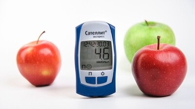 Fruits bad for blood sugar? Here's how diabetics can enjoy them with healthy fats for breakfast 