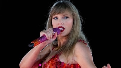US singer Taylor Swift performs on stage during "The Eras Tour" at the Hard Rock stadium in Miami Gardens, Florida, October 18, 2024. (Photo by CHANDAN KHANNA / AFP) (AFP) US singer Taylor Swift performs on stage during "The Eras Tour" at the Hard Rock stadium in Miami Gardens, Florida, October 18, 2024. (Photo by CHANDAN KHANNA / AFP) (AFP)