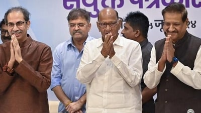 Uddhav Thackeray, Sharad Pawar and Prithviraj Chavan. (Anshuman Poyrekar/ Hindustan Times) Uddhav Thackeray, Sharad Pawar and Prithviraj Chavan. (Anshuman Poyrekar/ Hindustan Times)