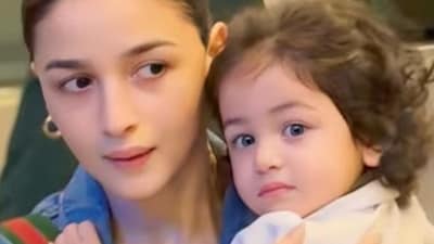 Alia Bhatt was also often seen carrying Raha in and out of airports, in her arms. Raha never failed to spot the paparazzi and give them a few good photo opportunities. Alia Bhatt was also often seen carrying Raha in and out of airports, in her arms. Raha never failed to spot the paparazzi and give them a few good photo opportunities.