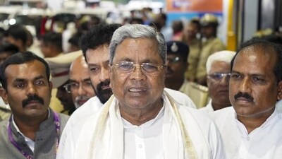 The questioning lasted two hours, and Siddaramaiah faces calls for resignation from the opposition BJP, who demand a CBI probe into the matter. (PTI) (HT_PRINT) The questioning lasted two hours, and Siddaramaiah faces calls for resignation from the opposition BJP, who demand a CBI probe into the matter. (PTI) (HT_PRINT)