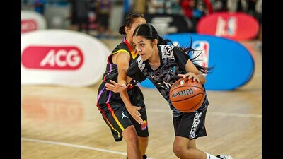 Players in action during the tournament at Guru Nanak Stadium in Ludhiana on Thursday. (Hindustan Times) Players in action during the tournament at Guru Nanak Stadium in Ludhiana on Thursday. (Hindustan Times)