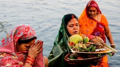 Find out when is Chhath Puja, its significance, sunset and sunrise timings. (AP Photo/Bikas Das) Find out when is Chhath Puja, its significance, sunset and sunrise timings. (AP Photo/Bikas Das)